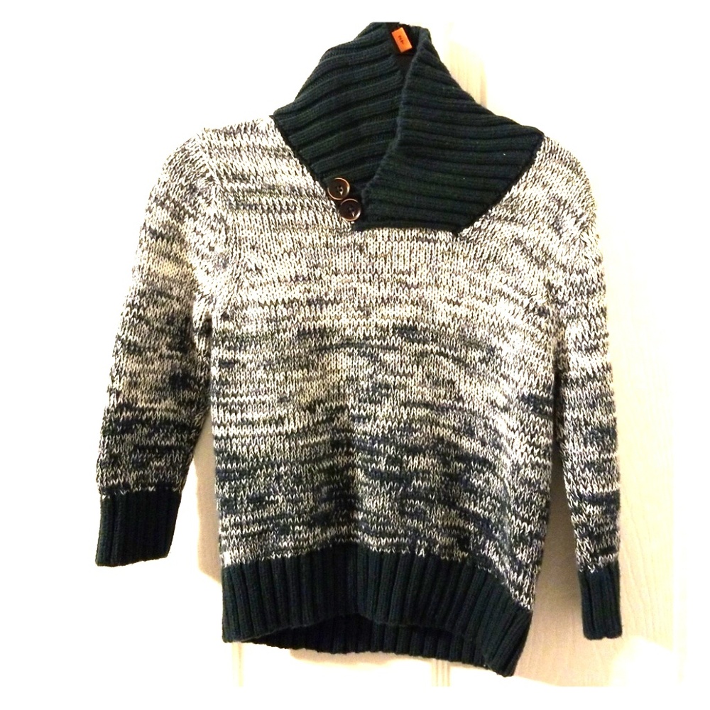 Dark green and white sweater (18 months)